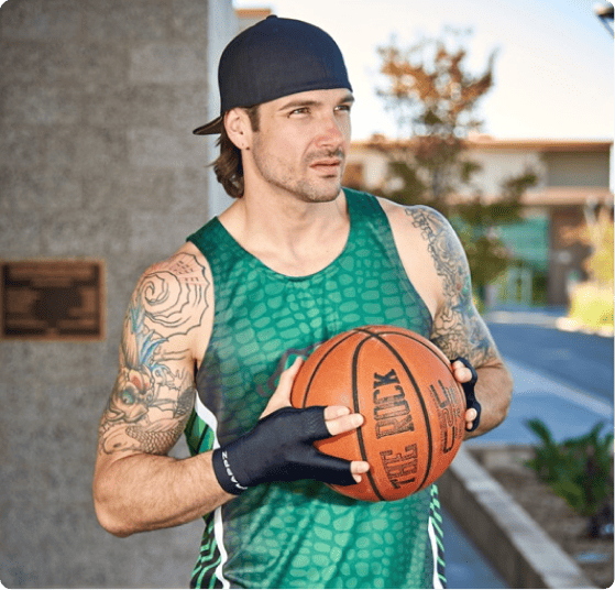 Basketball player wearing GRAPPZ finger protection